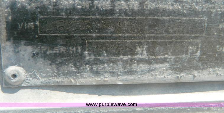 image for item B3826 2001 Great Dane box van trailer