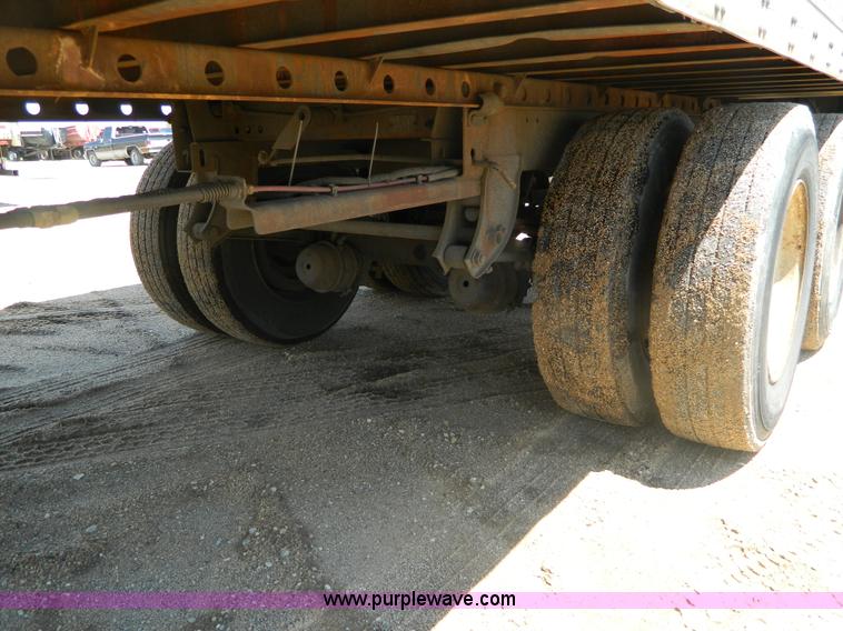 image for item B3827 1998 utility box van trailer