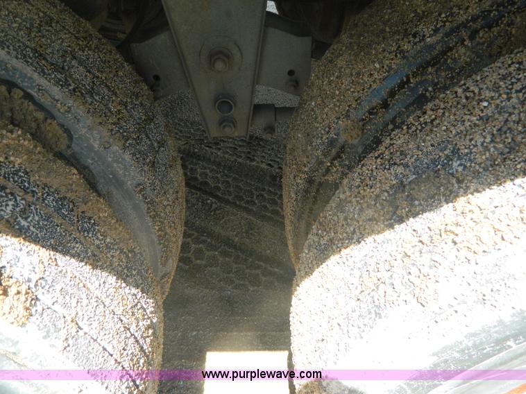 image for item B3827 1998 utility box van trailer