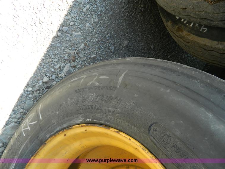 image for item B3829 1998 Monon box van trailer