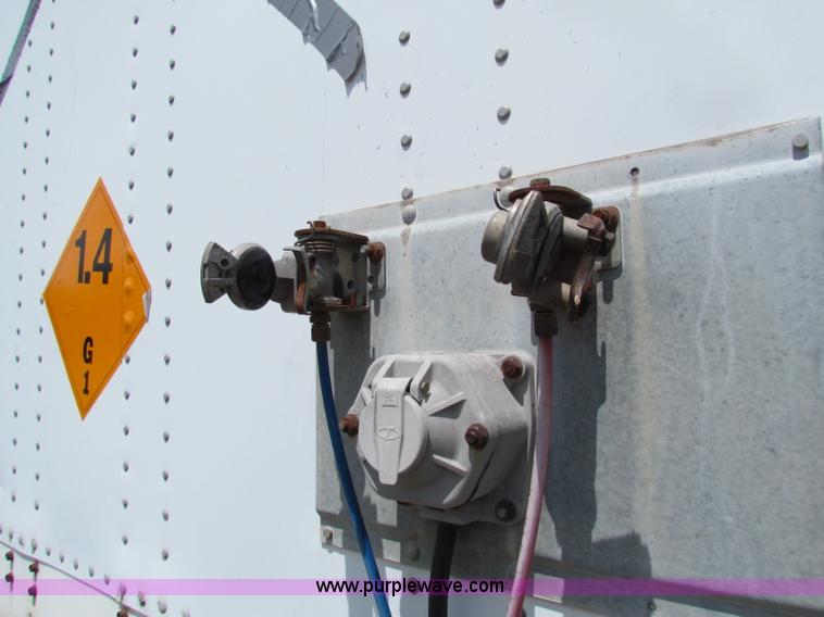 image for item B7343 1998 Wabash 53' dry van trailer