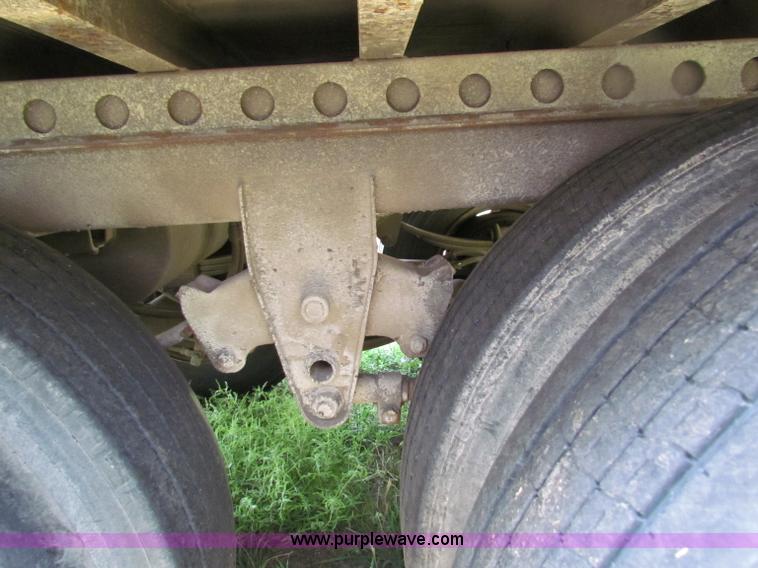 image for item B7343 1998 Wabash 53' dry van trailer