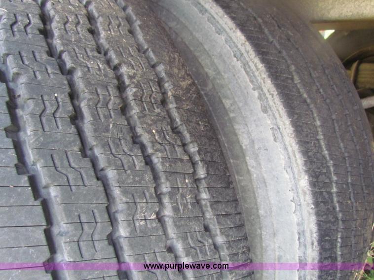 image for item B7343 1998 Wabash 53' dry van trailer