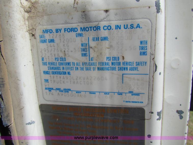image for item B7365 1989 Ford L9000 dump truck