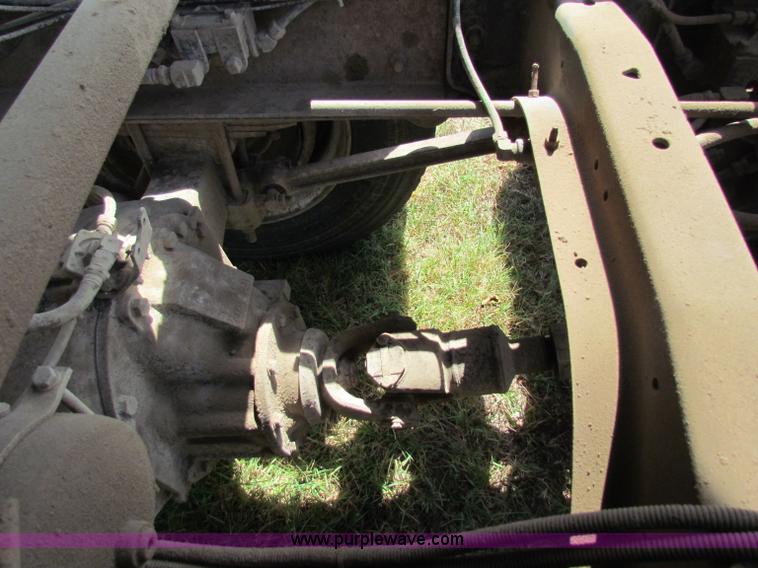 image for item B7365 1989 Ford L9000 dump truck