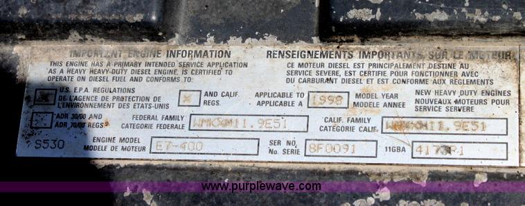 image for item B7388 1998 Mack RD688S semi truck