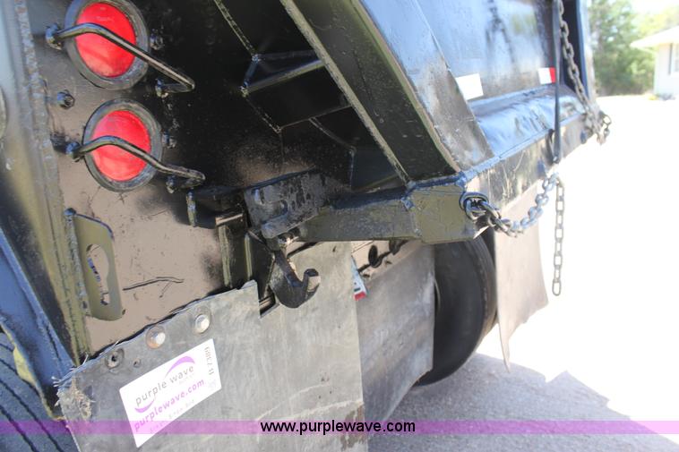 image for item B7389 2000 Travis barrel end dump trailer