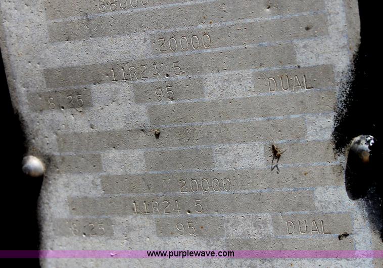 image for item B7389 2000 Travis barrel end dump trailer