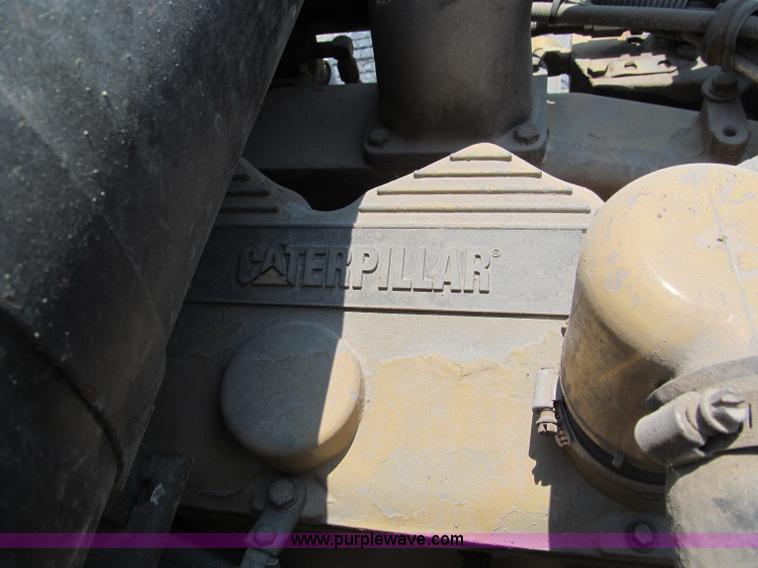 image for item C2321 1991 Kenworth T600 semi truck