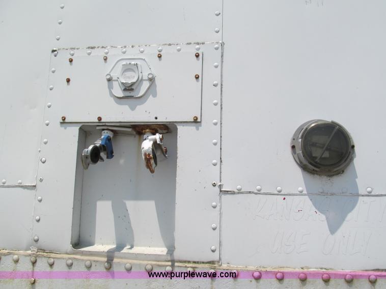 image for item C2366 1988 Theurer 48' dry van trailer