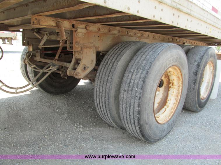 image for item C2367 1991 Pine 48' dry van trailer