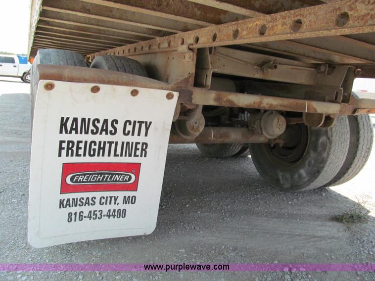 image for item C2367 1991 Pine 48' dry van trailer