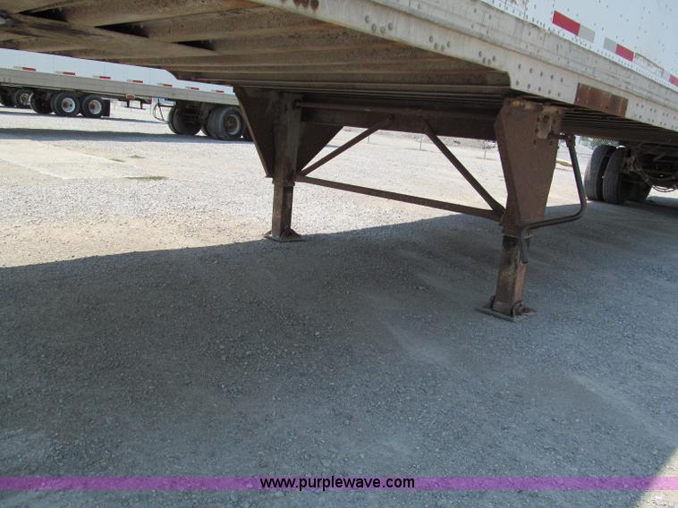 image for item C2367 1991 Pine 48' dry van trailer