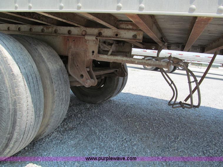 image for item C2368 1989 Theurer dry van trailer