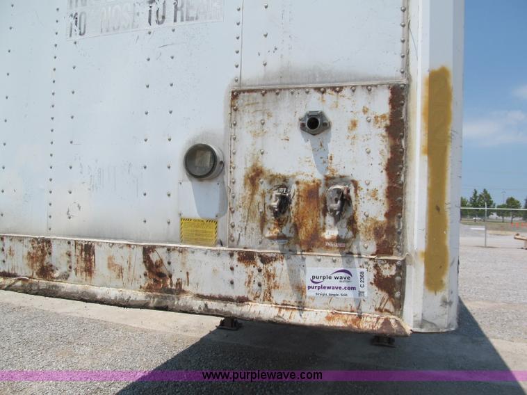 image for item C2368 1989 Theurer dry van trailer