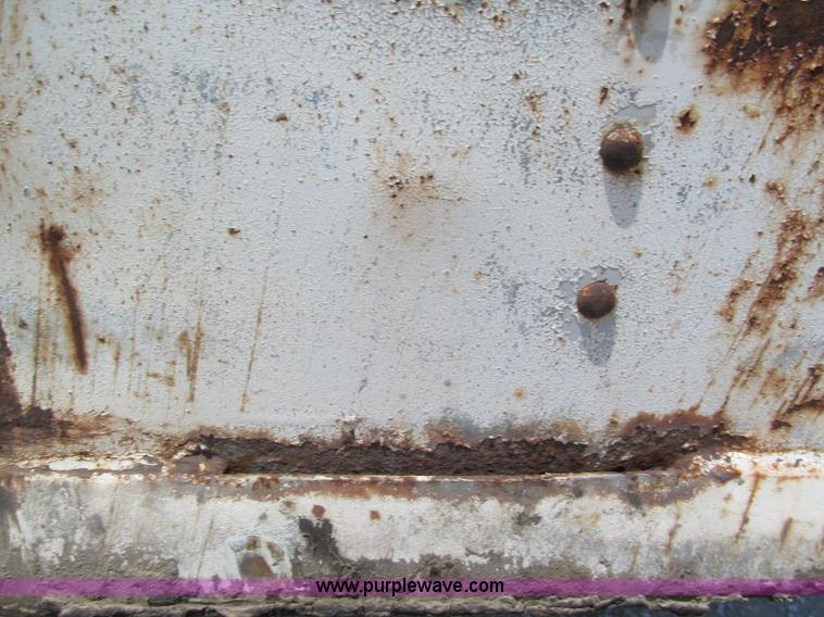 image for item C2368 1989 Theurer dry van trailer