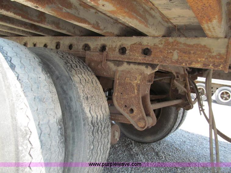 image for item C2369 1986 Trailmobile 48' dry van trailer