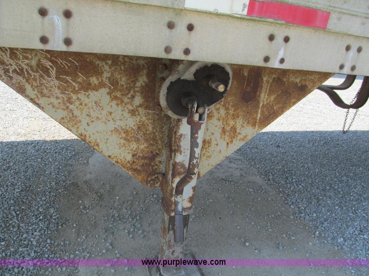 image for item C2369 1986 Trailmobile 48' dry van trailer