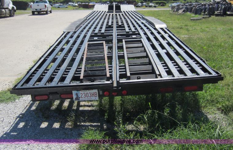 image for item D2021 2000 Childer 54' car hauler trailer