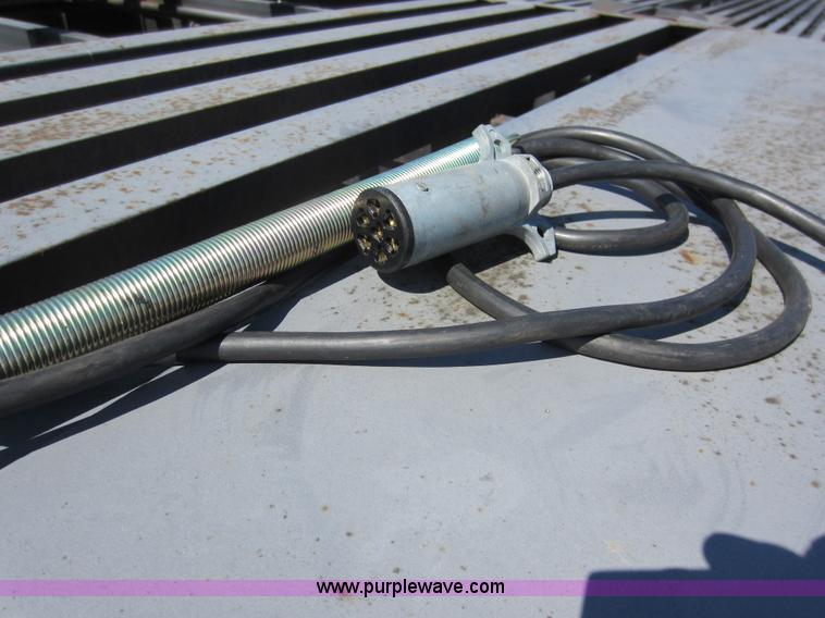 image for item D2021 2000 Childer 54' car hauler trailer