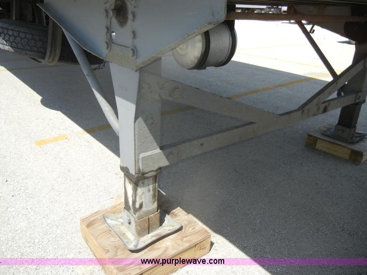 image for item D4146 2005 Great Dane 53' reefer trailer