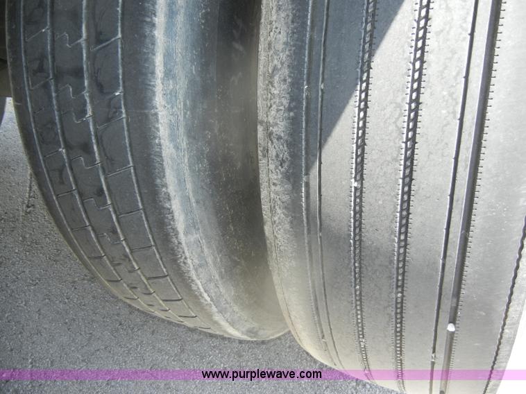 image for item D4146 2005 Great Dane 53' reefer trailer