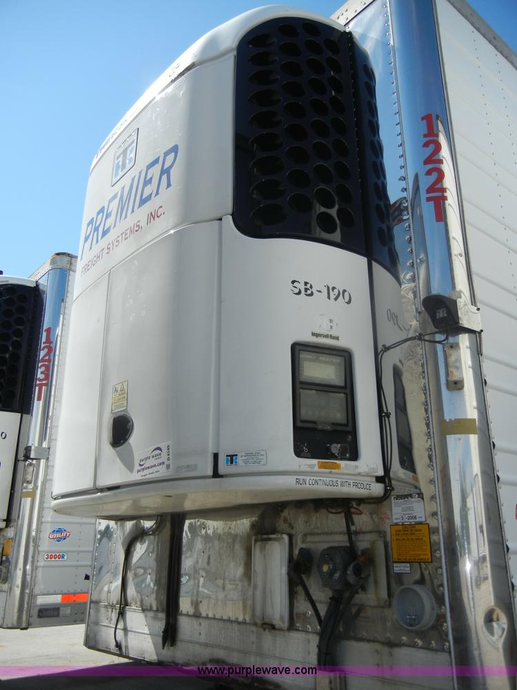 image for item D4149 2004 Utility 53' reefer trailer