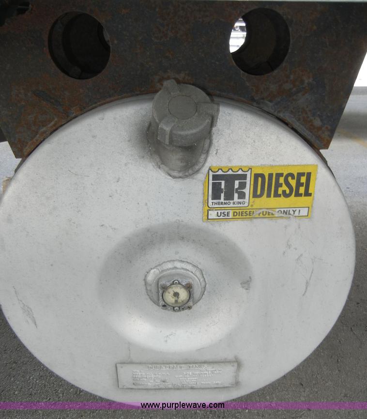 image for item D4149 2004 Utility 53' reefer trailer