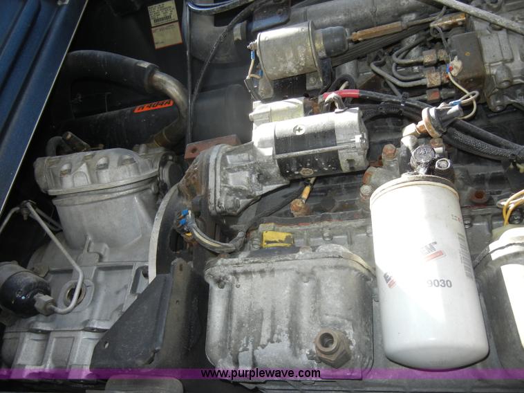 image for item D4149 2004 Utility 53' reefer trailer