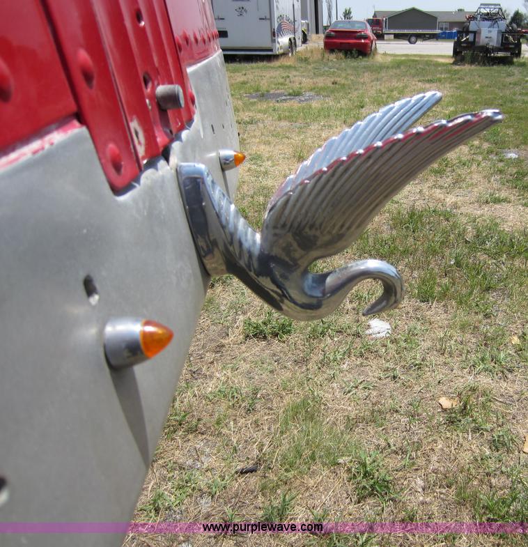 image for item D5574 1974 Peterbilt 359 semi truck