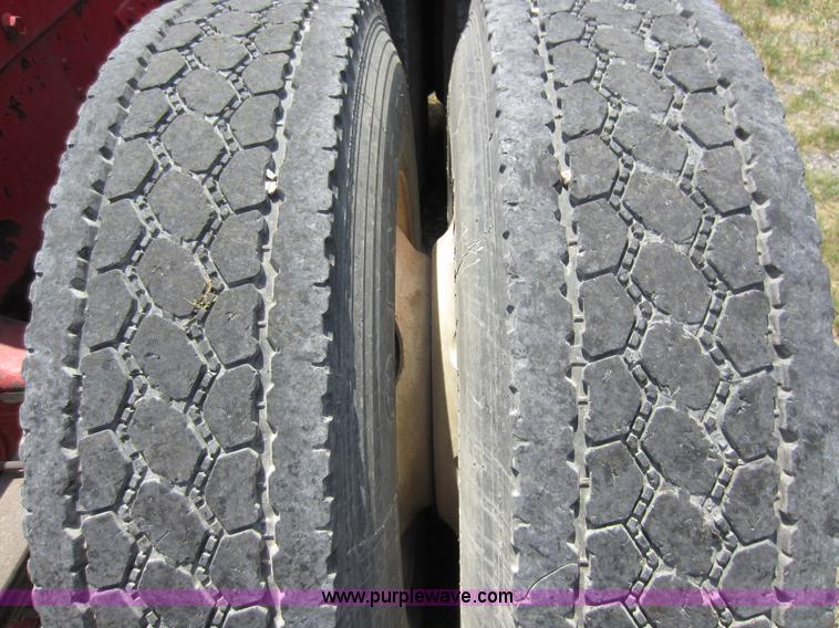 image for item D5574 1974 Peterbilt 359 semi truck