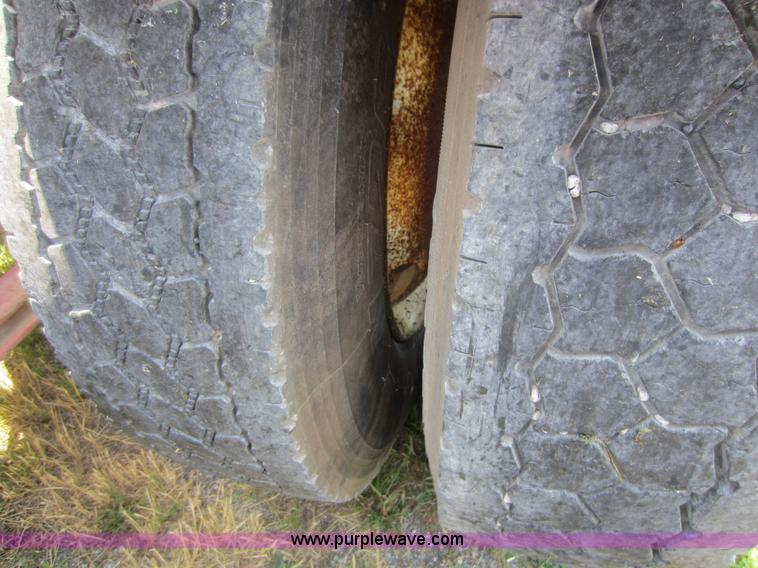 image for item D5574 1974 Peterbilt 359 semi truck