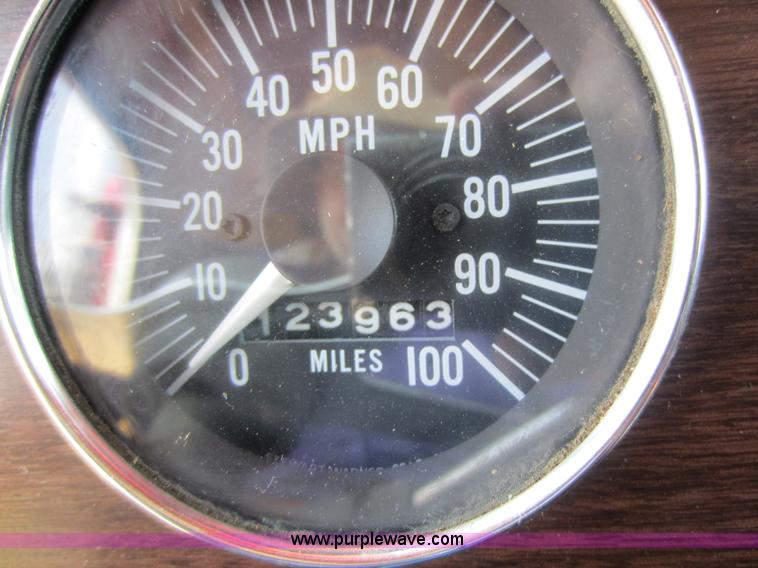 image for item D5574 1974 Peterbilt 359 semi truck