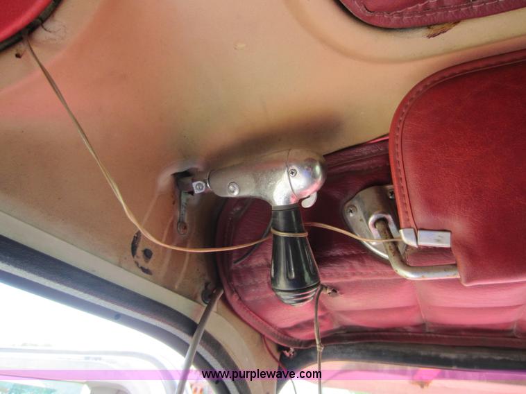 image for item D5574 1974 Peterbilt 359 semi truck