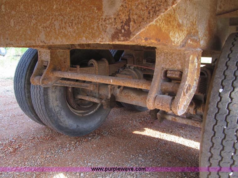 image for item F4525 1993 Clement Refuse Blade 40' tandem axle trailer