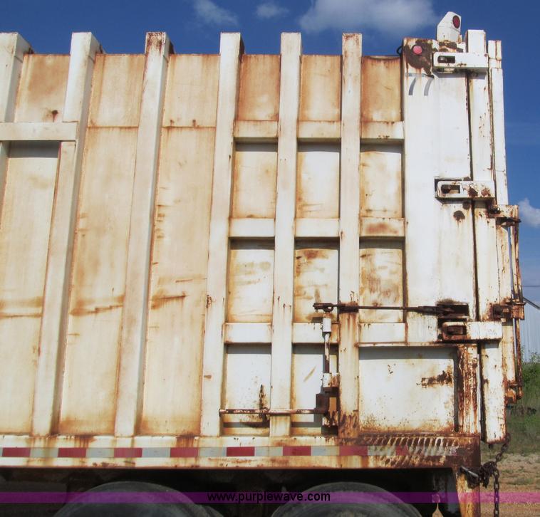 image for item F4525 1993 Clement Refuse Blade 40' tandem axle trailer