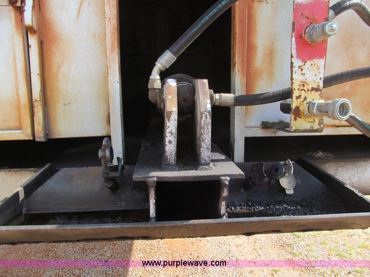 image for item F4525 1993 Clement Refuse Blade 40' tandem axle trailer