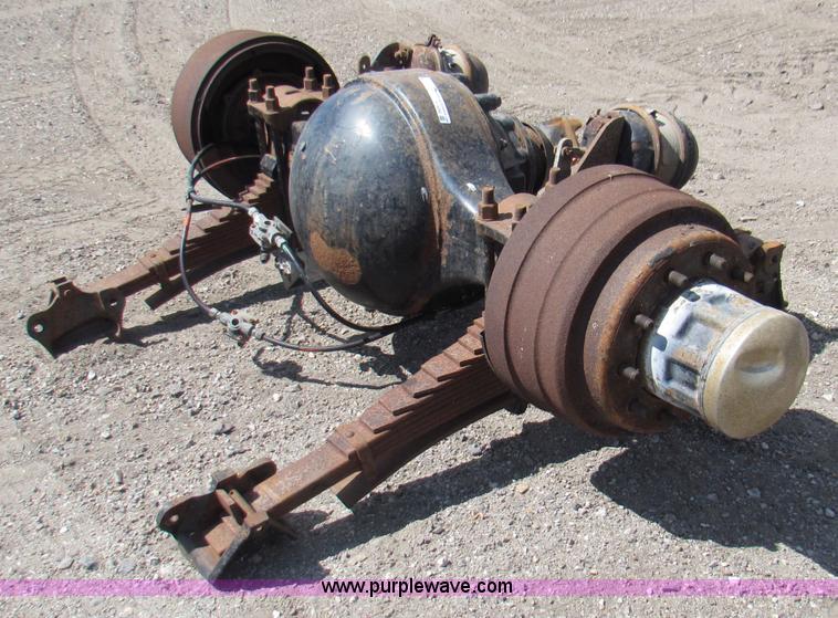 image for item N9090 Rear end removed from 1992 Ford L9000 semi truck