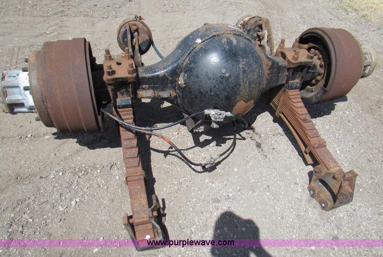 image for item N9090 Rear end removed from 1992 Ford L9000 semi truck
