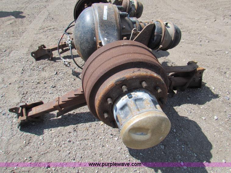 image for item N9090 Rear end removed from 1992 Ford L9000 semi truck
