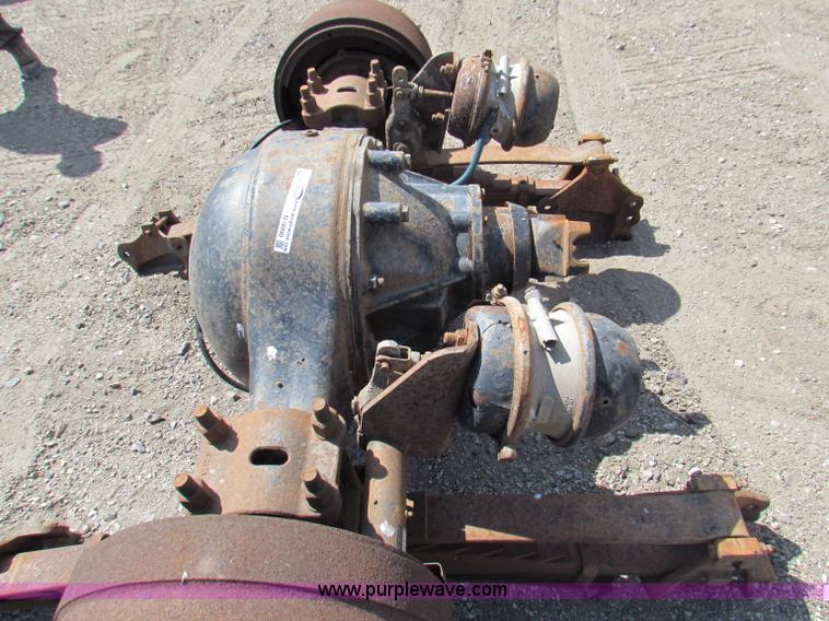 image for item N9090 Rear end removed from 1992 Ford L9000 semi truck