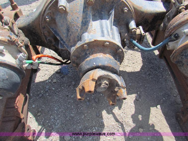 image for item N9090 Rear end removed from 1992 Ford L9000 semi truck
