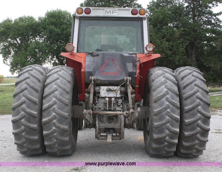 image for item B6928 1981 Massey-Ferguson 2705 tractor