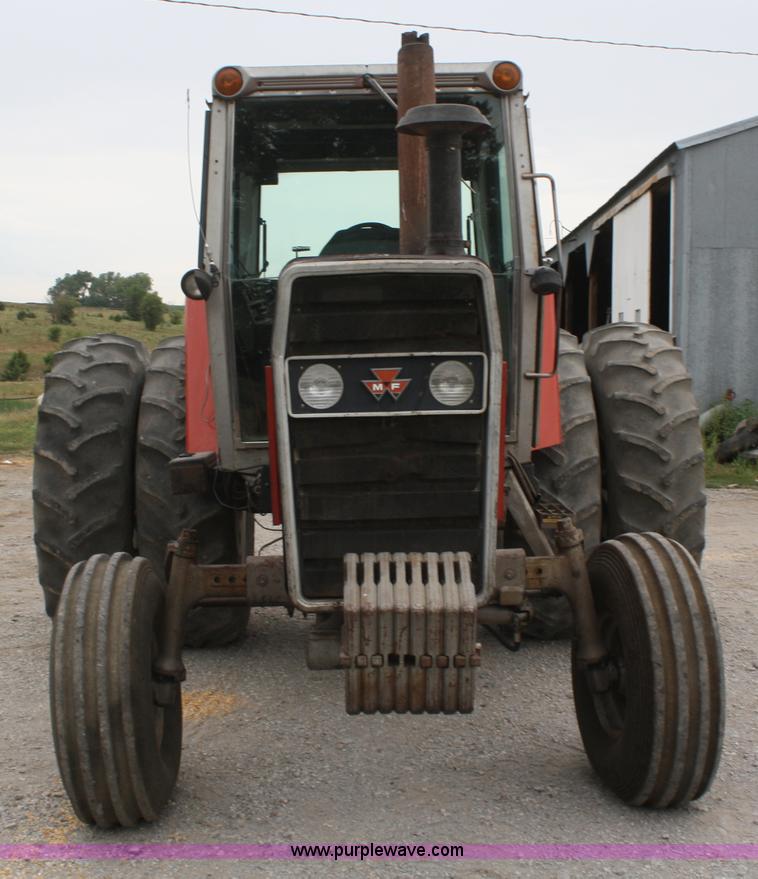 image for item B6928 1981 Massey-Ferguson 2705 tractor