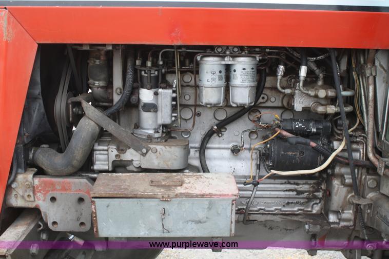 image for item B6928 1981 Massey-Ferguson 2705 tractor