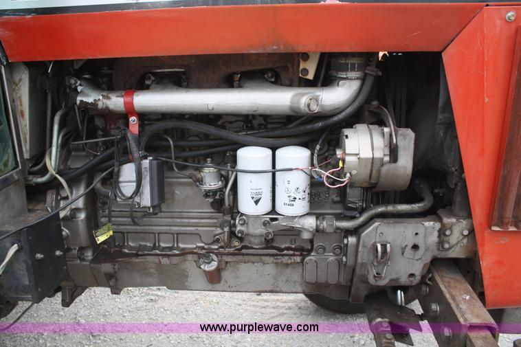 image for item B6928 1981 Massey-Ferguson 2705 tractor