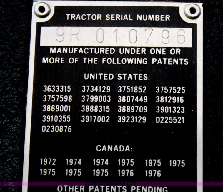 image for item B6928 1981 Massey-Ferguson 2705 tractor