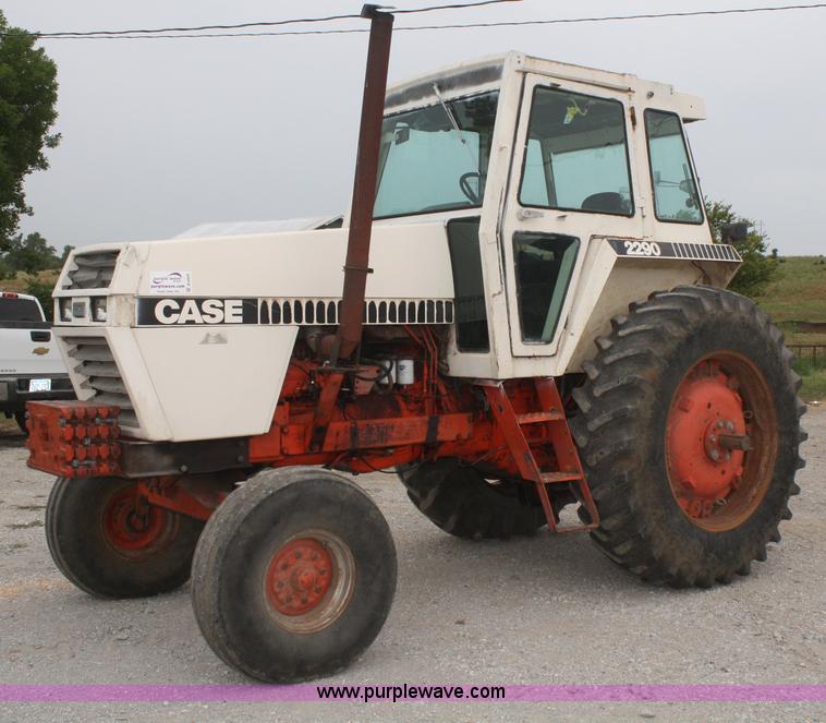 image for item B6929 1979 Case 2290 tractor