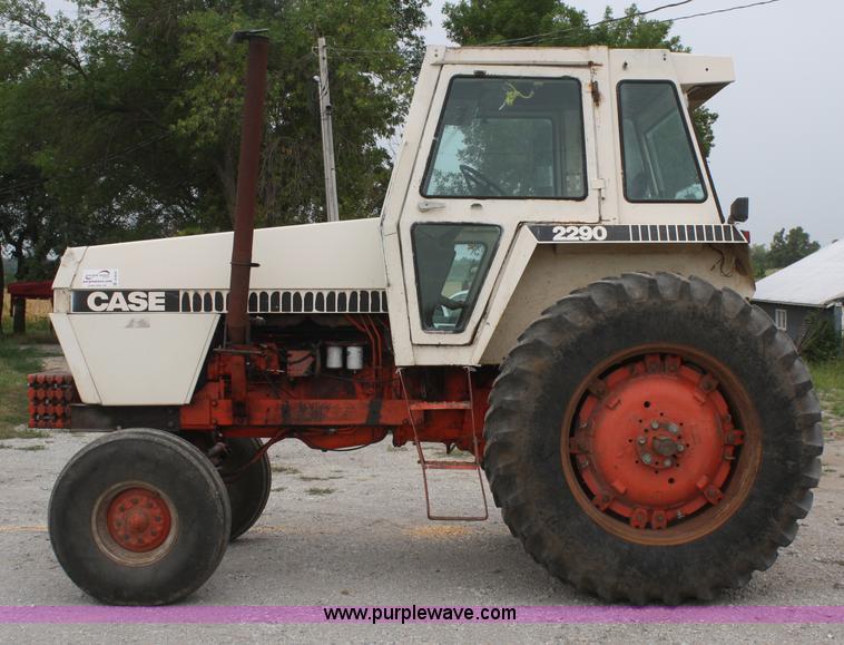 image for item B6929 1979 Case 2290 tractor