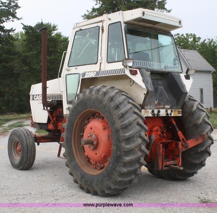image for item B6929 1979 Case 2290 tractor